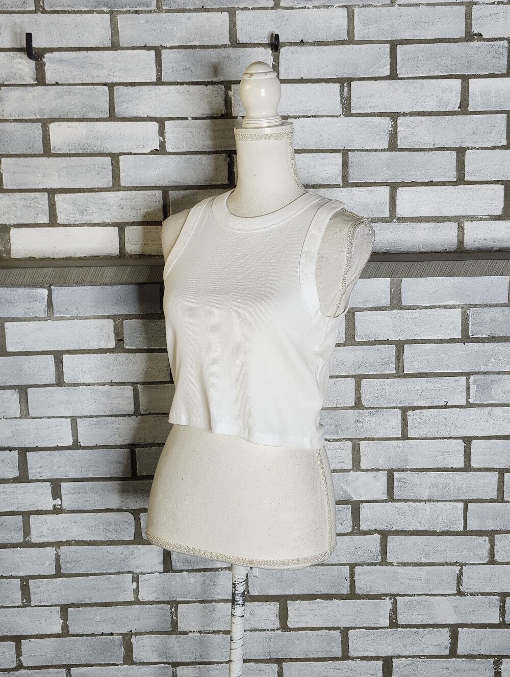 • Madewell Do Well White Ribbed Cropped Tank Top Women's Size M Supima Cotton